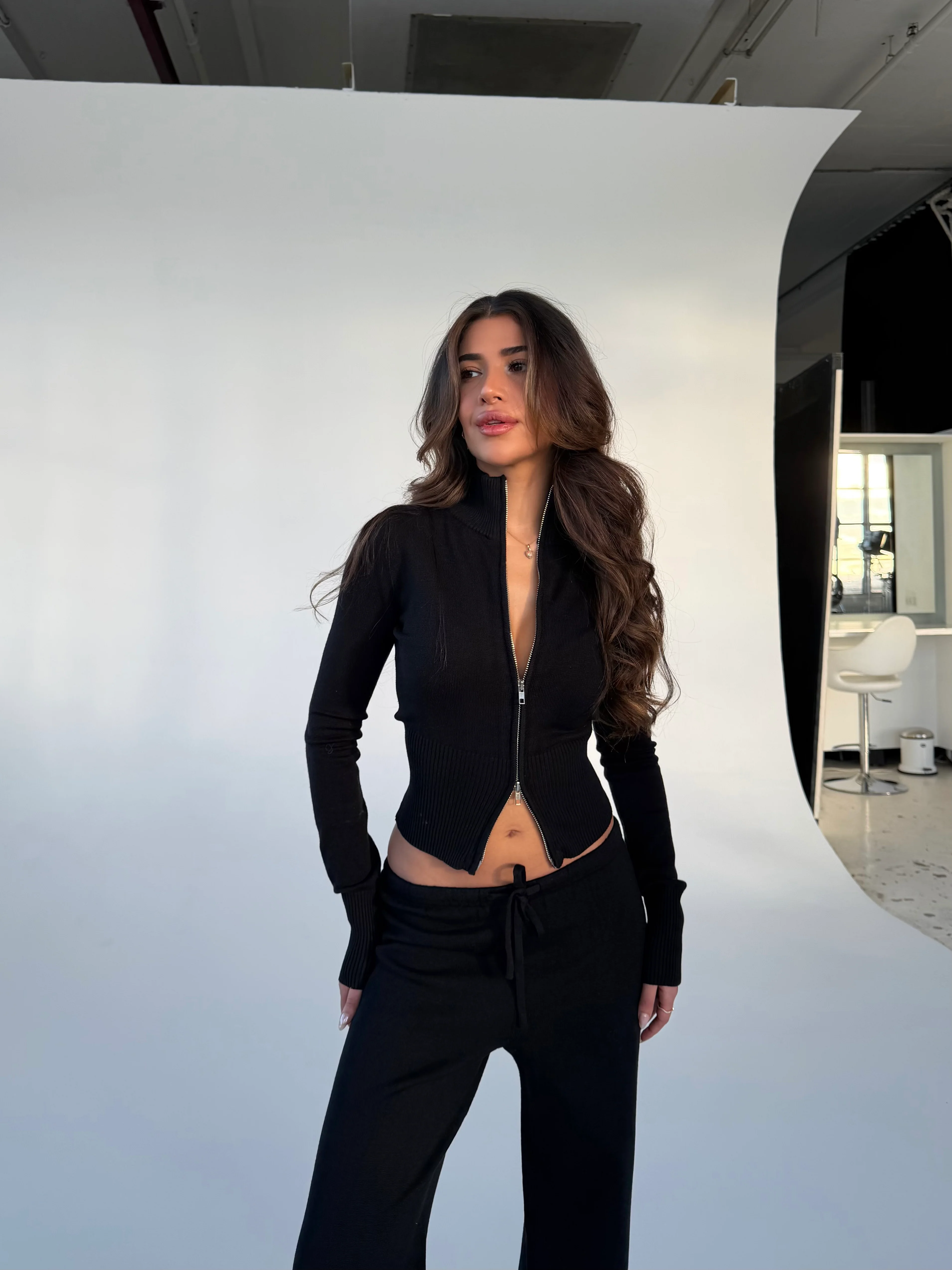 Zipper knit - Black - Image 2
